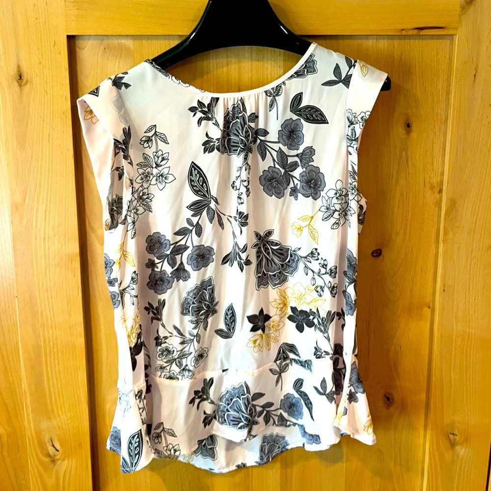 Loft light pink peplum top, Size: Small